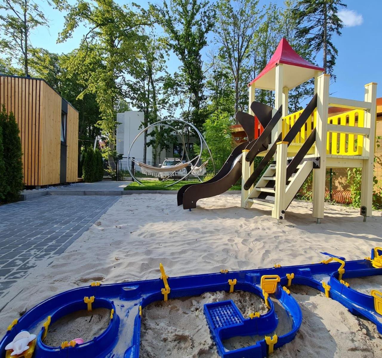 Domki Pod Zaglami Rewal Kültér fotó